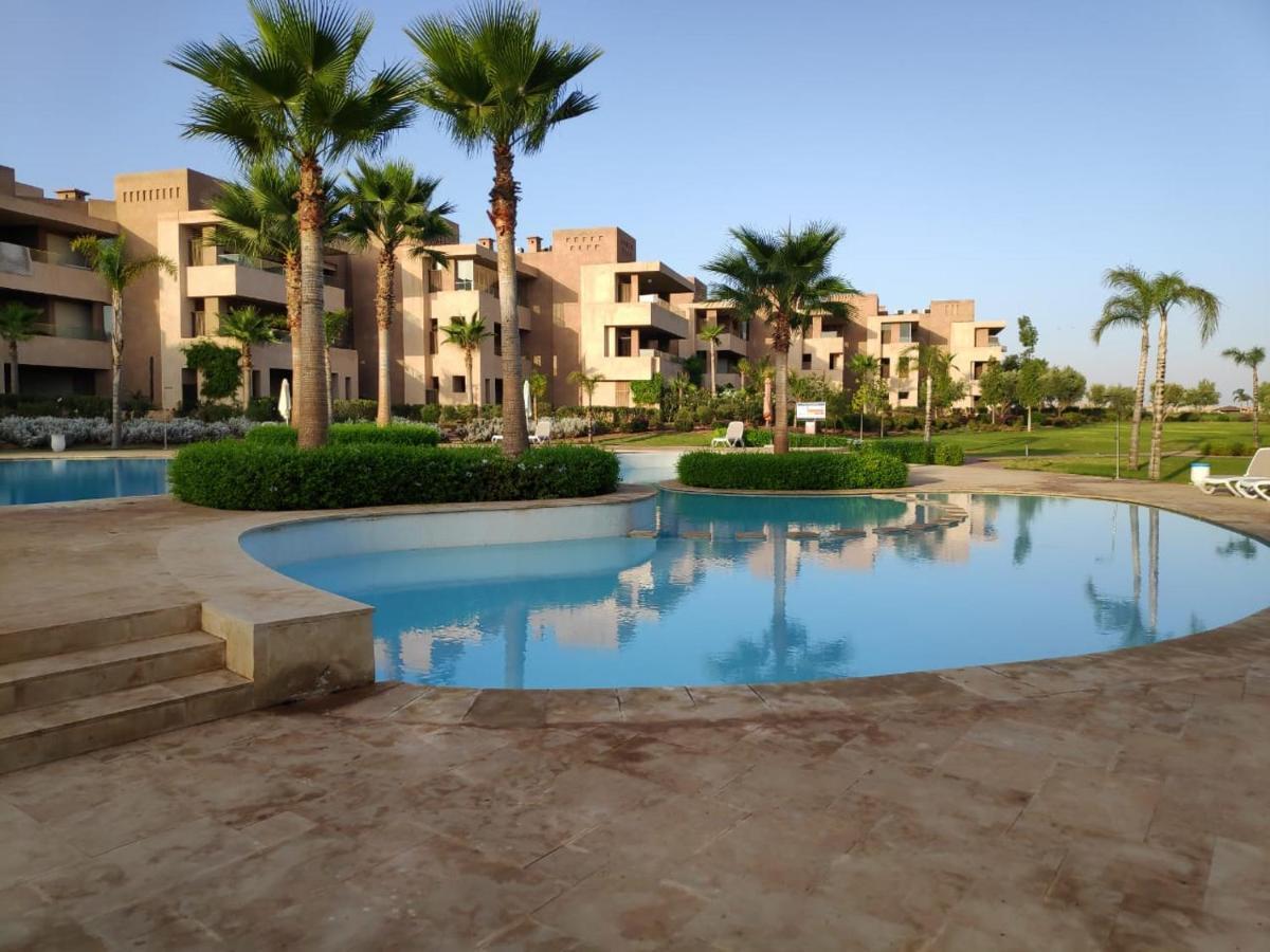 Magnifique Vue Sur Golf Apartment